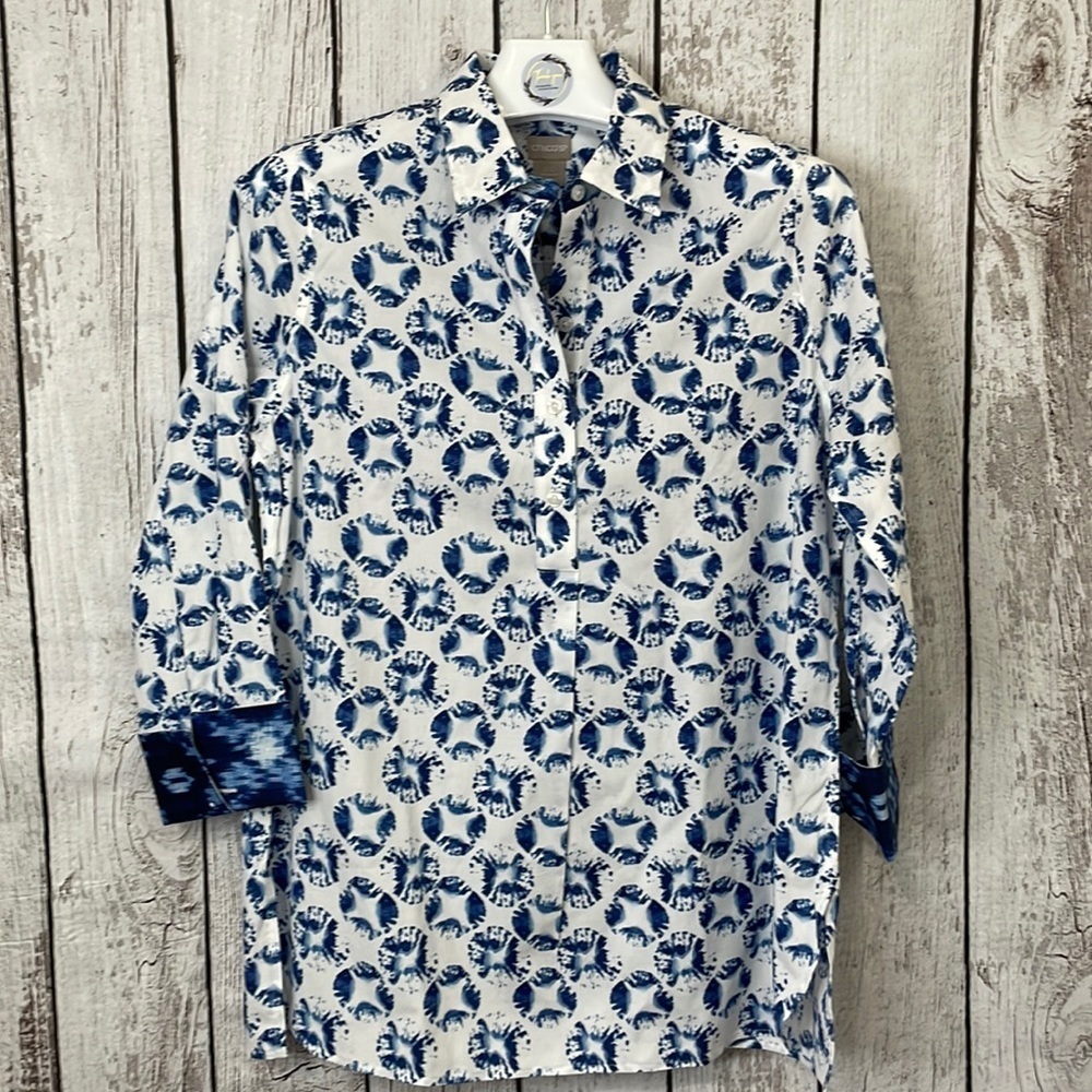Chicos No iron Tie Dye Shells top size 0.5. NWT.​​​